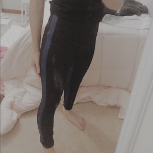 ✨Blue side stripe leggings✨